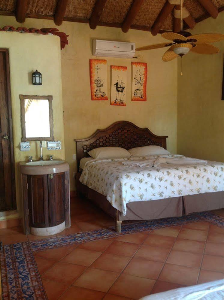Tronco Bay Inn Resort Troncones Bagian luar foto